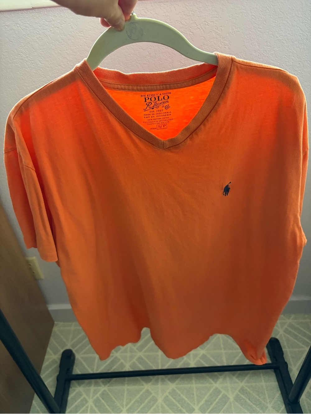 POLO RALPH LAUREN sz S Classic Fit Orange Vneck Short Sleeve Tshirt
